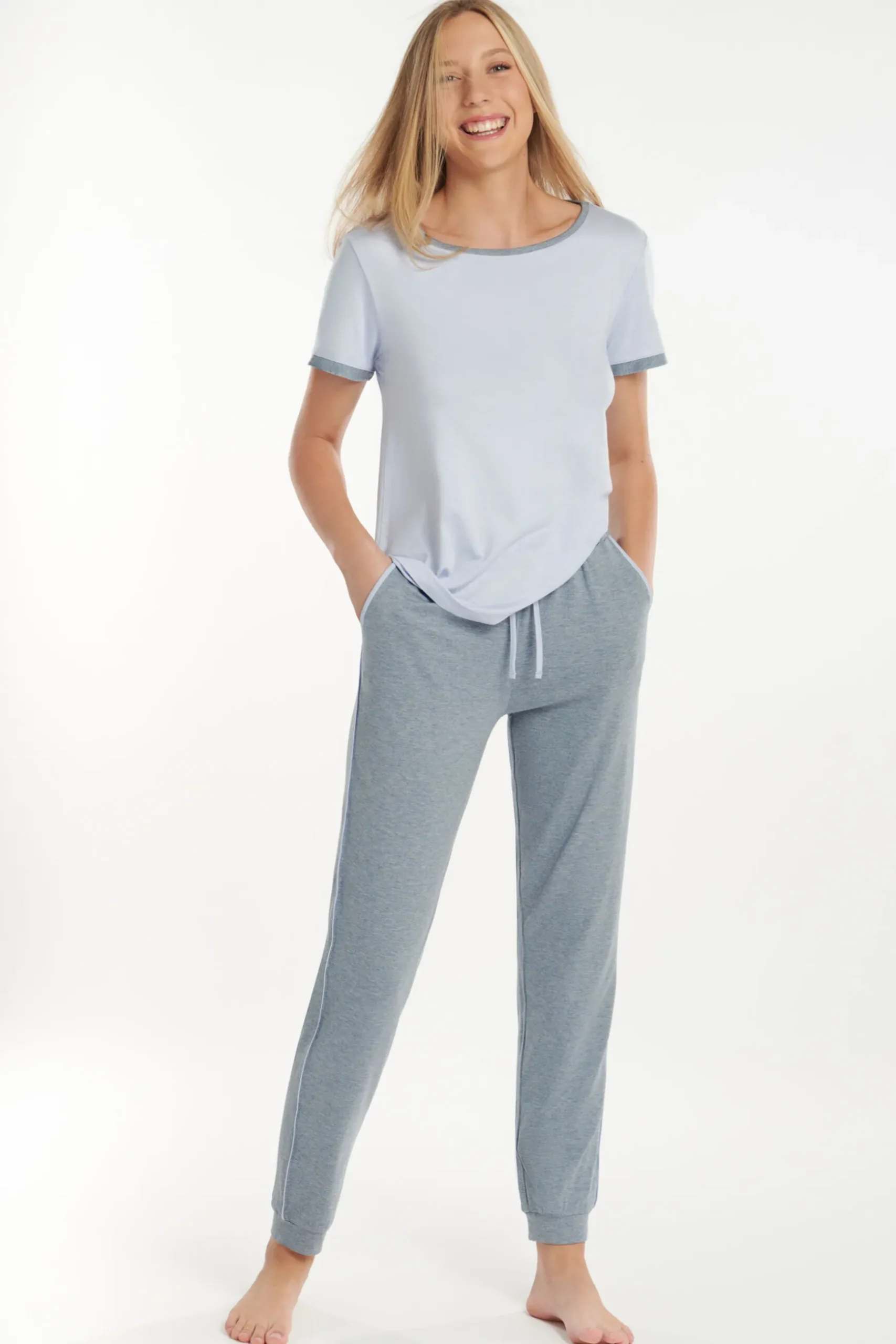 hose_laura_1.webp Hose »Laura«