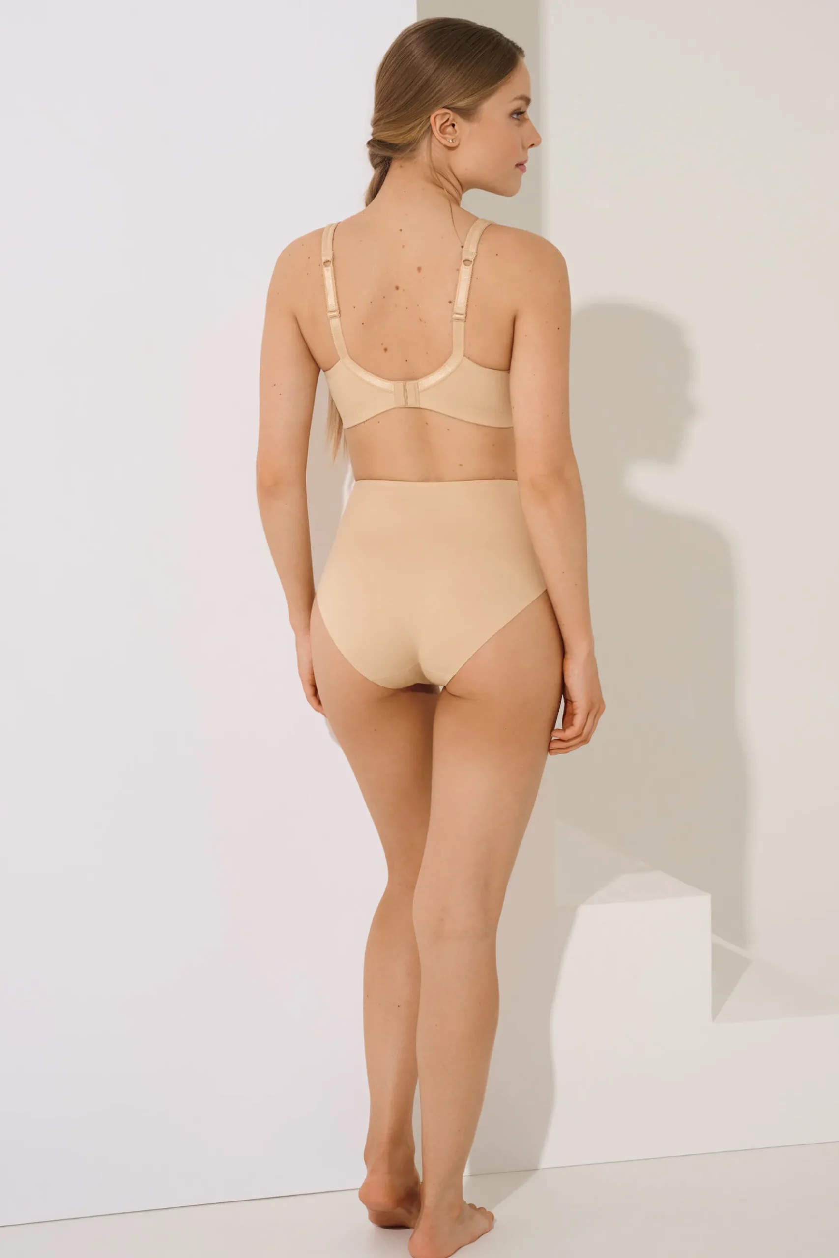 taillenslip_jane_0-1.webp Taillenslip »Jane«