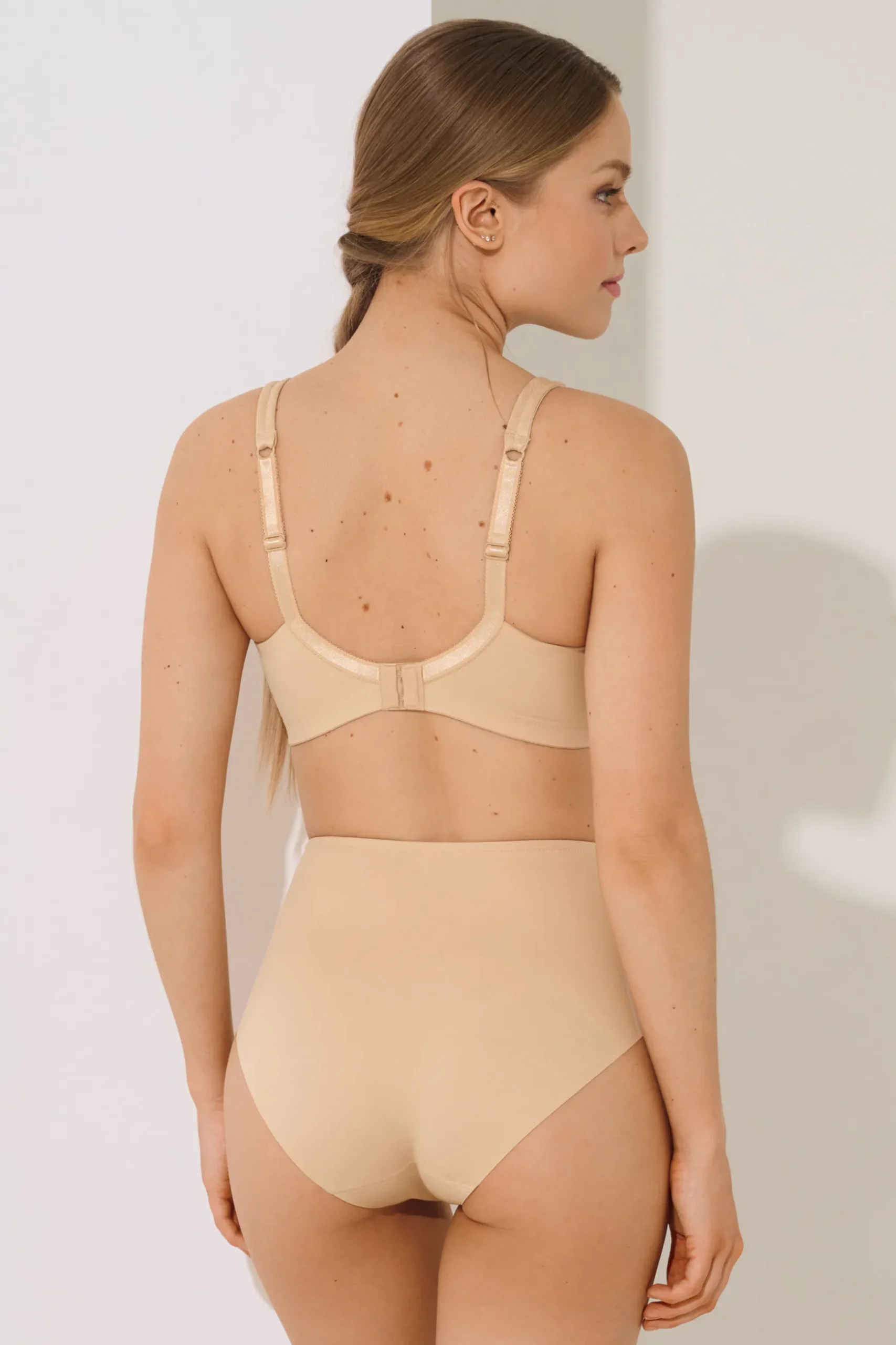 taillenslip_jane_3-1.webp Taillenslip »Jane«